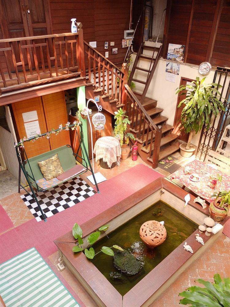 Boonmee Guest House เชียงใหม่ ภายนอก รูปภาพ
