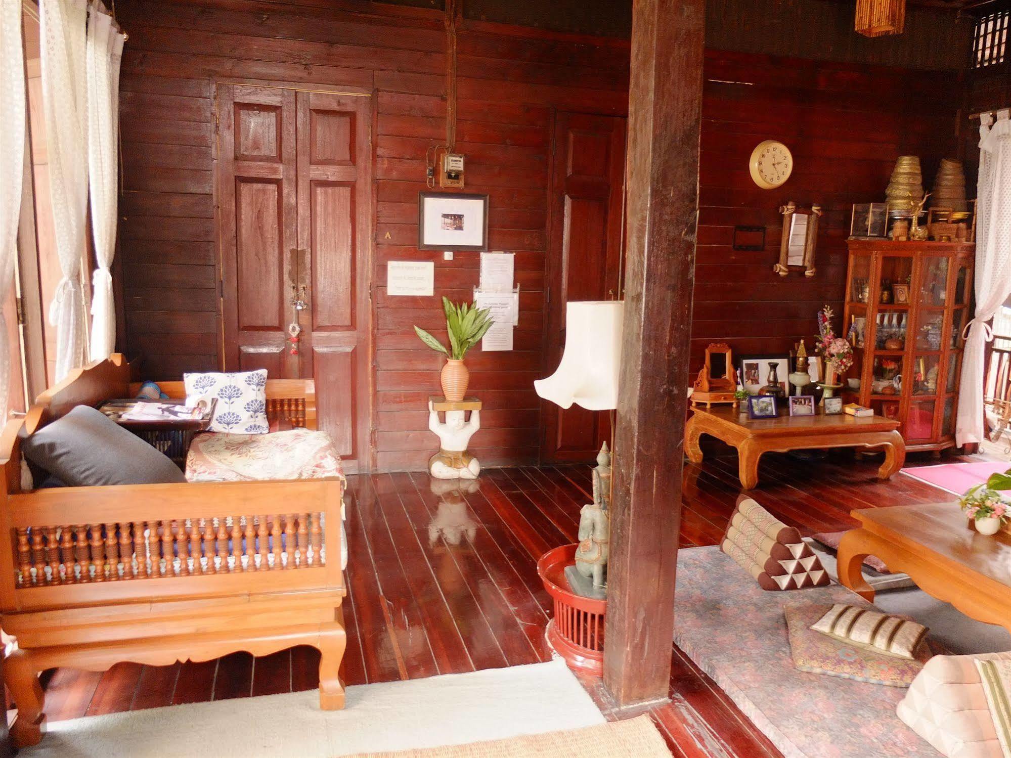 Boonmee Guest House เชียงใหม่ ภายนอก รูปภาพ