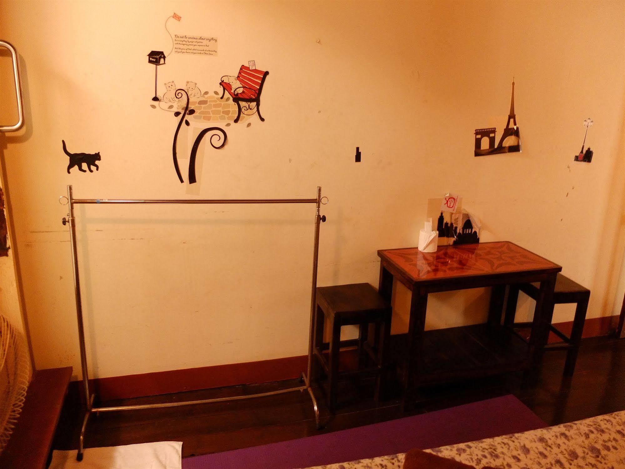 Boonmee Guest House เชียงใหม่ ภายนอก รูปภาพ