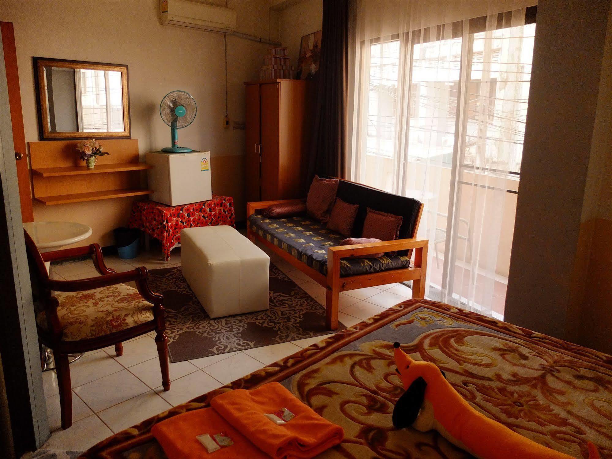 Boonmee Guest House เชียงใหม่ ภายนอก รูปภาพ