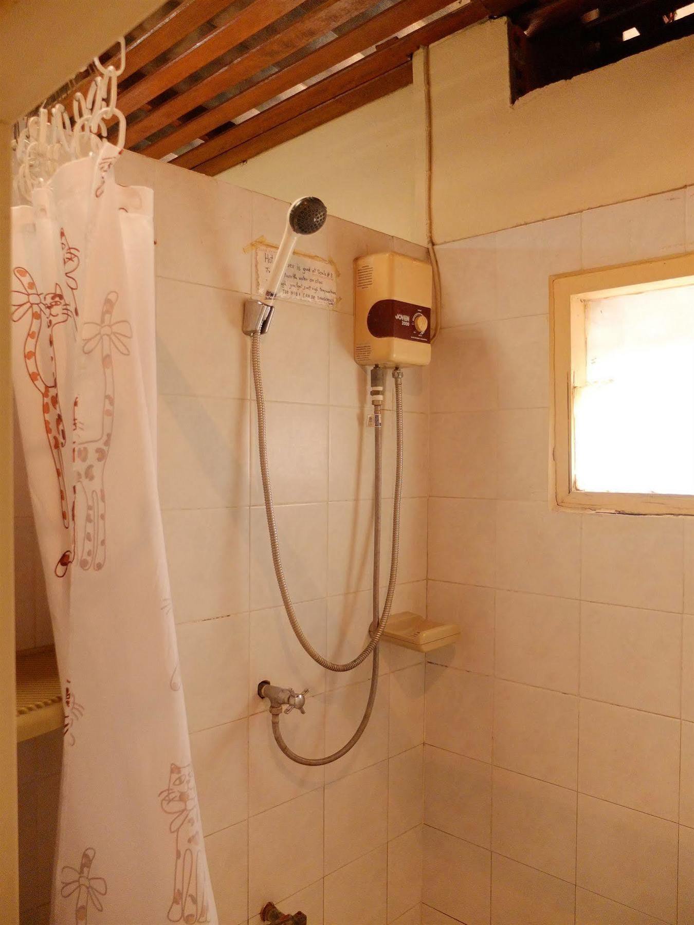 Boonmee Guest House เชียงใหม่ ภายนอก รูปภาพ
