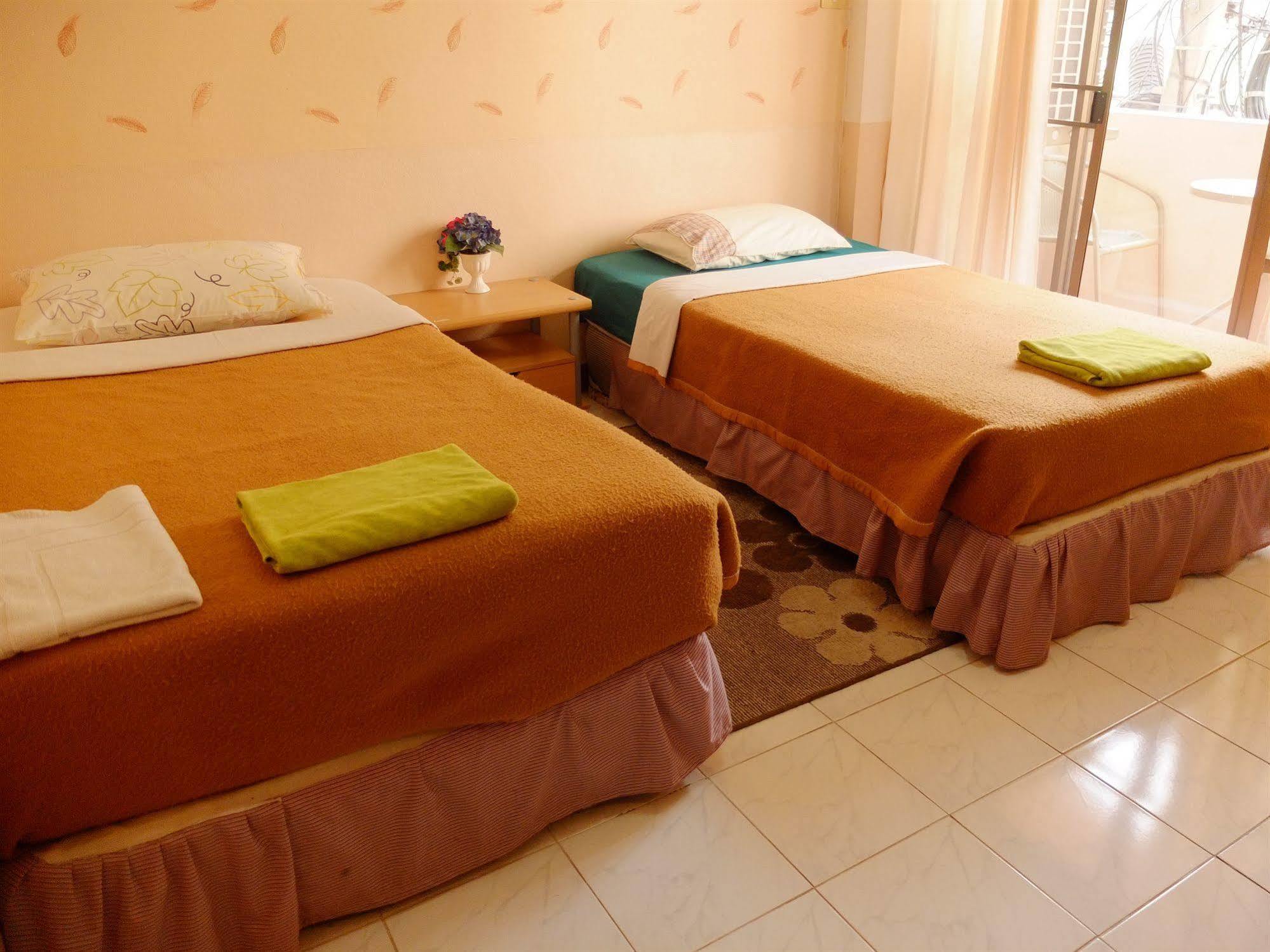 Boonmee Guest House เชียงใหม่ ภายนอก รูปภาพ