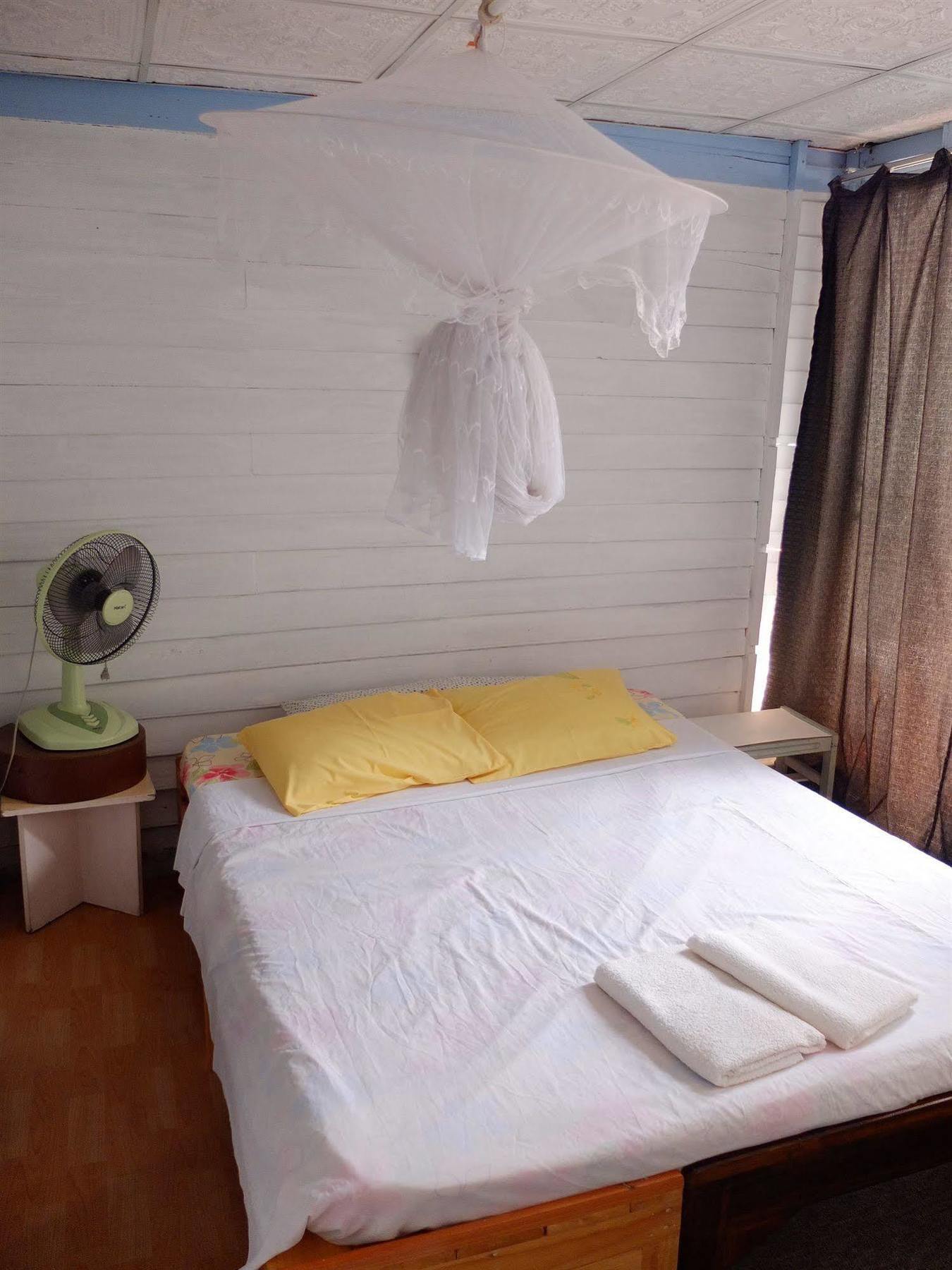 Boonmee Guest House เชียงใหม่ ภายนอก รูปภาพ